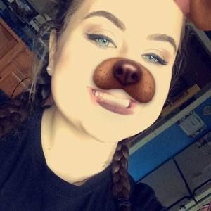 Meet your Posher, Leanna